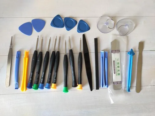 Набір інструментів для розбирання ремонта телефон 25.1 Де купити