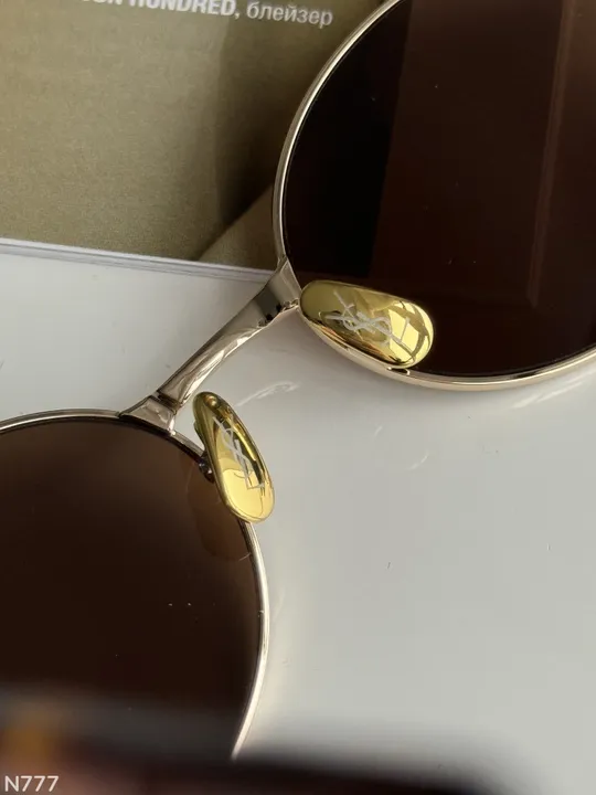 Сонцезахисні окуляри Saint Laurent SL 692 002 Brown/Gold M (EW0201) Де купити