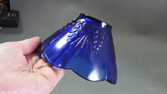 Креманка цукерниця синє кобальтове кольорове радянське скло ваза Вживане Характеристики