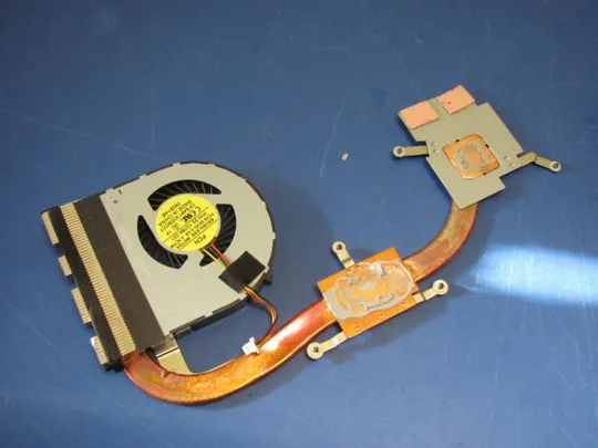 номер0001-27 система охолодження 0MFR38 DFS481305MC0T для DELL INSPIRON 17 P26E оригінал Ціна