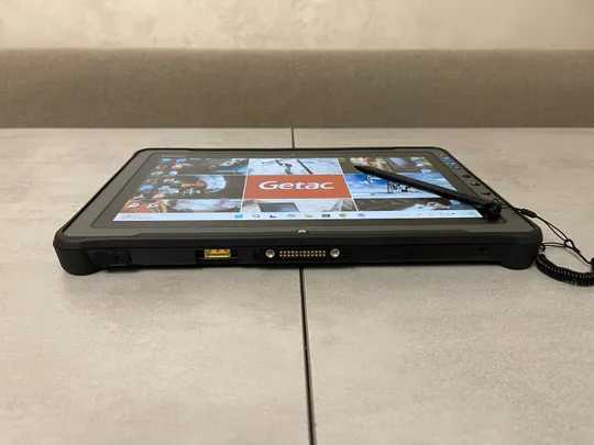 Купити Захищений планшет Getac F110 G3, 11.6&quot;, i7-6500U, 8GB, 256GB, 46 годин напрацювання. Гарантія