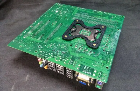 материнская плата microATX сокет LGA 1156 supermicro C7SIM-Q + процессор Intel Core i5-650 3.20-3,46 Де купити