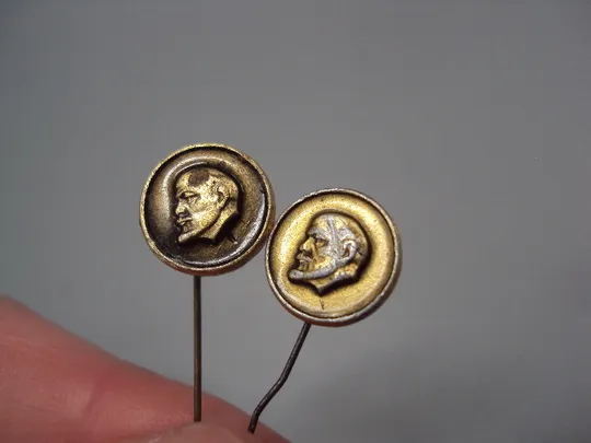 Знак Ленин портрет профиль голова ссср круглый фрачник игла лот 2 шт №17664 З аукціону