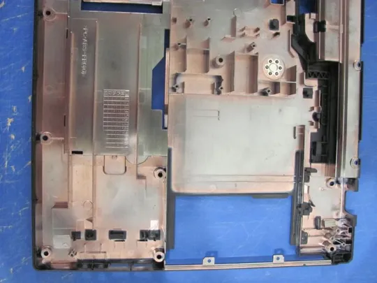 №271-1 Кришка дно піддон корпуса для FUJITSU LIFEBOOK E556 оригінал Недорого