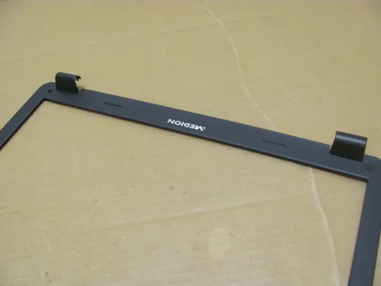 номер0946-28 рамка матриці matrix frame Окантовка дисплея Рамка екрана Корпус рамка матриці 41.4N003.001 для MEDION AKOYA E7218 оригінал З аукціону