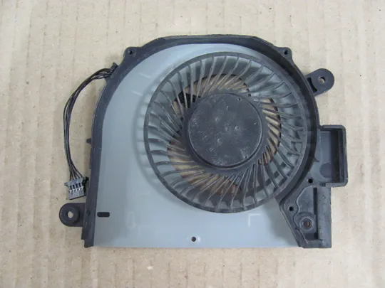 Купити номер0389-7 Вентилятор (кулер, FAN) DC28000FWF0 для  LENOVO IdeaPad 500 500-15ISK  Z51-70  Y50C оригінал