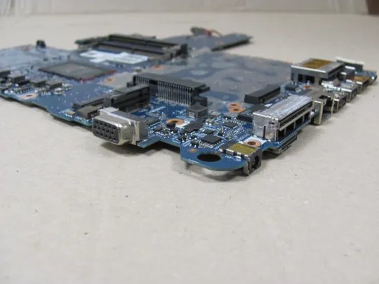 419-10 материнська плата  916833-601 6050A2860101  i5-7200U   для  HP ProBook 640 G3, 650 G3  оригінал Інтернет-аукціон