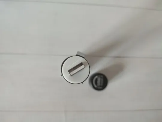 Фонарик bl-616-t6 заряжается от microusb З аукціону