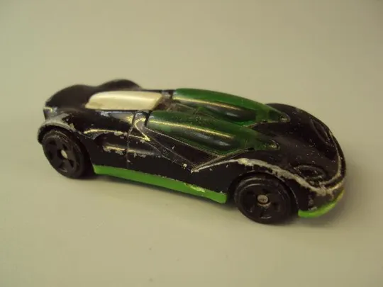 машинка 2003 mattel HOT WHEELS MFG for McD Corp Vietnam TKH вьетнам размер 7 х 2 см №10830 Продаж