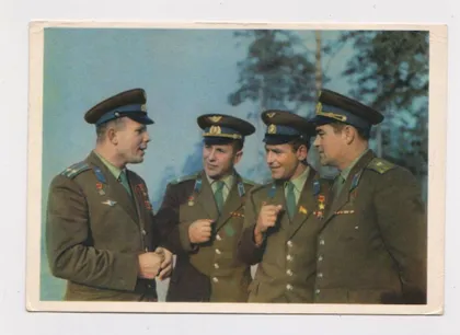 фото, ЛЕТЧИКИ-КОСМОНАВТЫ СССР - ГАГАРИН, ПОПОВИЧ, ТИТОВ, НИКОЛАЕВ = 1963 р. = УСТИНОВ = п/п ==
