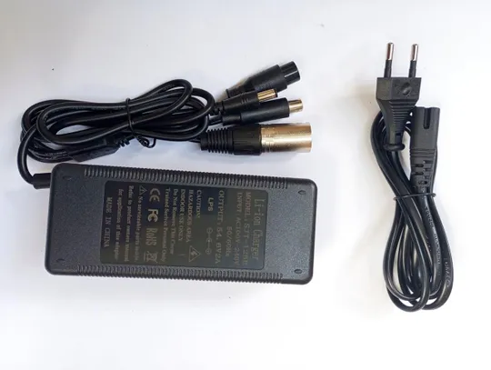 Зарядний пристрій для заряджання акумуляторів 54,6V 2A Charger  4pin Ціна