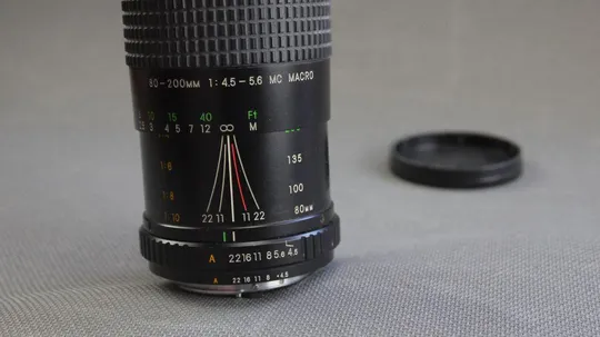 Об&#039;єктив Fujica DM Super Cosina 80-200mm/4.5-5,6 MC ф52mm формат (24x36mm) Вживане Продаж