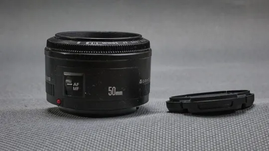 Об&#039;єктив фотообъектив Canon EF EF-s Canon Lens EF 50mm 1:1.8 версия II ф52мм Вживане Продаж