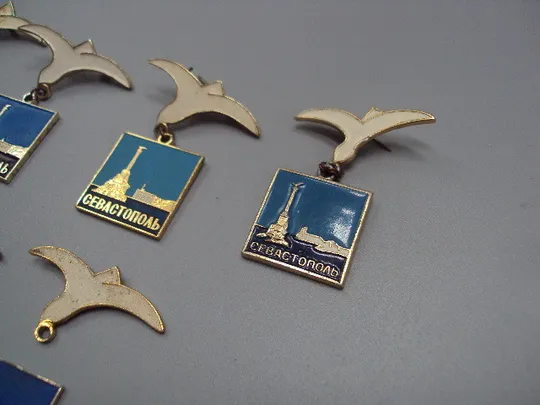 Знак Севастополь герб подвесной Крым чайка памятник лот 2 шт №16858 Продаж