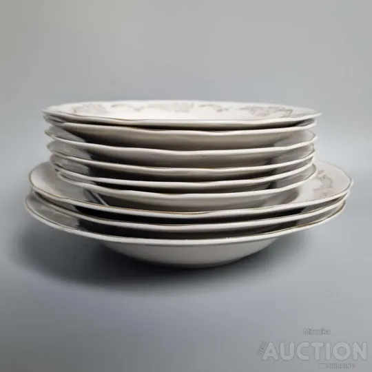 Порцелянові тарілки 9 шт. З аукціону