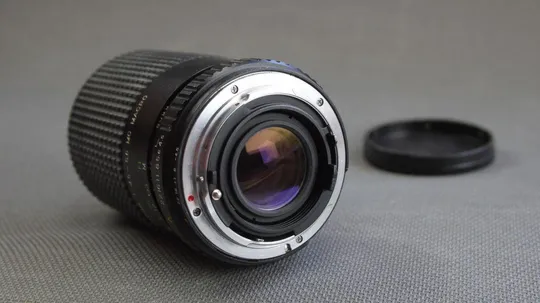 Купити Об&#039;єктив Fujica DM Super Cosina 80-200mm/4.5-5,6 MC ф52mm формат (24x36mm) Вживане