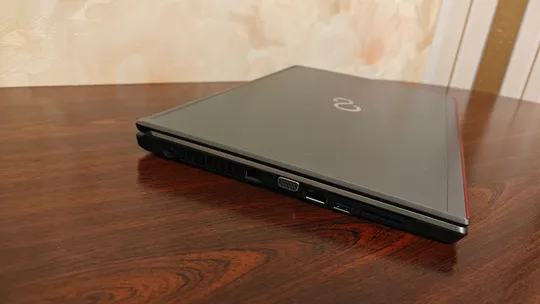 Fujitsu LifeBook E754, i5-4300M, 2.6x3.3 GHz, 8GB, 120 GB SSD Продаж