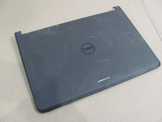 381-1 кришка матриці 0YJ813 460.06F0E.0001 для DELL Latitude 13 3350 P47G оригінал Ціна