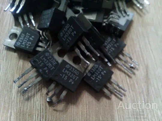 Лінійний стабілізатор напруги LM320T-15 лот1шт Продаж