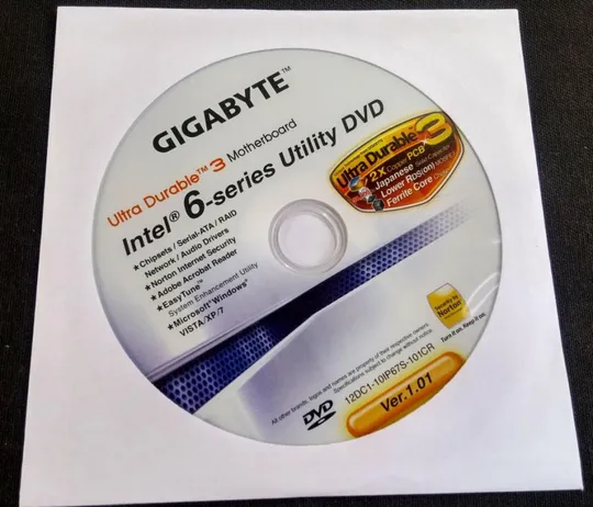 DVD, CD диск с драйверами для материнских плат ASUS B85M, P8H67 и GigaByte 945, 955, 965 и др. Інтернет-аукціон