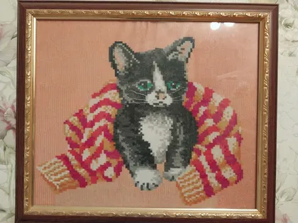 фото, Картина вишита нитками, оформлена в рамку з склом, "Кошеня", 44×38