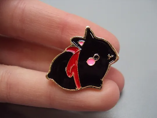 Значок пін чорний кролик зайчик зайка з бантиком Bunny rabbit знак брошка №18444 З аукціону