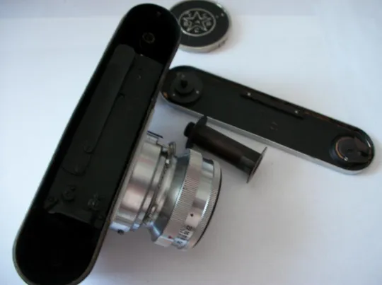 Фотоаппарат ТСВВС тсввс, объектив Sonnar, f=5cm, футляр и крышка оригинальная, Цена мин. 4100-S . Недорого