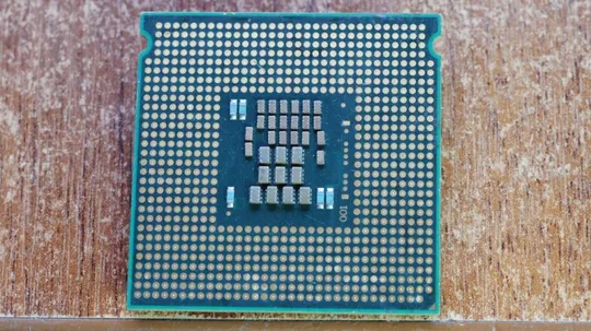 Купити 2x ядерный процессор Intel Xeon L5148 LV 40W 2,33GHz/4Mb/1333 socket 771