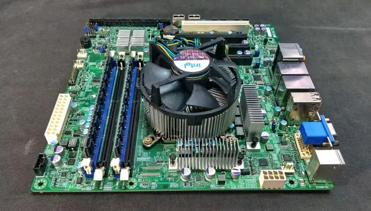 материнская плата microATX сокет LGA 1156 supermicro C7SIM-Q + процессор Intel Core i5-650 3.20-3,46 Продаж