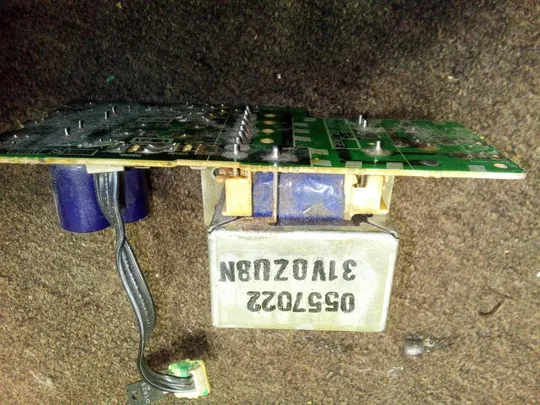 ТРАНСФОРМАТОР ЖИВЛЕННЯ від відеомагнітофона на платі Де купити