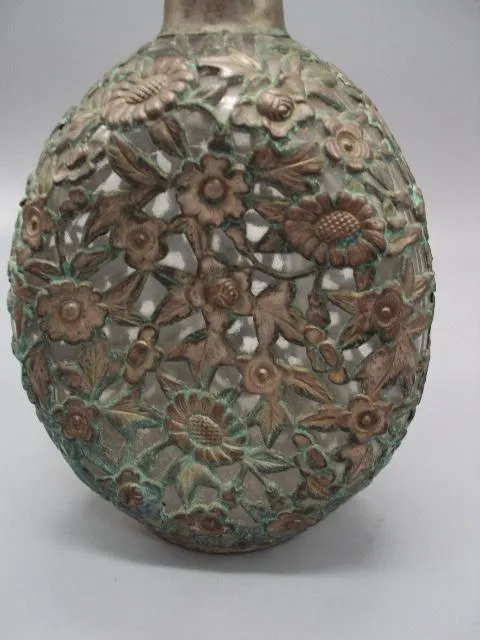 Штоф графин Китай 80-е года стекло, металл узор цветы в оплетке высота с крышкой 27,7 см №13952 Продаж