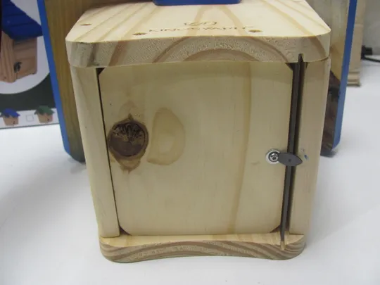 Синій пташиний будиночок Kingsyard для виходу на вулицю - ящик для гніздування з кедрового дерева з панеллю для чіткого огляду та захистом від хижаків (15) Інтернет-аукціон