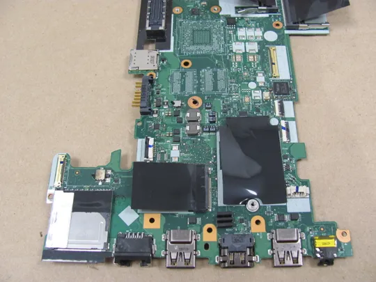 625-1 материнська плата CT470 NM-A931 SR2F0  i5-6300U для Lenovo ThinkPad  T470 оригінал З аукціону