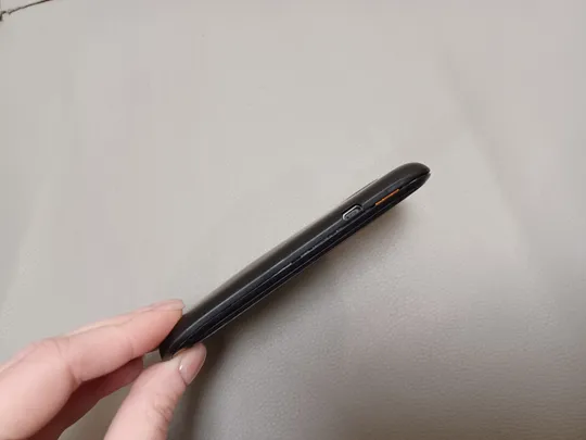 0543 мобільний телефон  HTC T328W Продаж