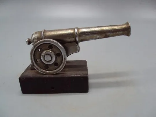 Фигура металл статуэтка пушка на подставке высота 5,7 см, длина 10 см №14007 Ціна