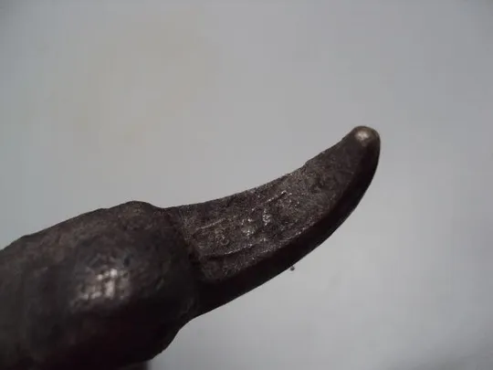 Подсвечник лапа орла металл в форме лапы высота 15,4 см, длина 19,5 см (№779) Недорого