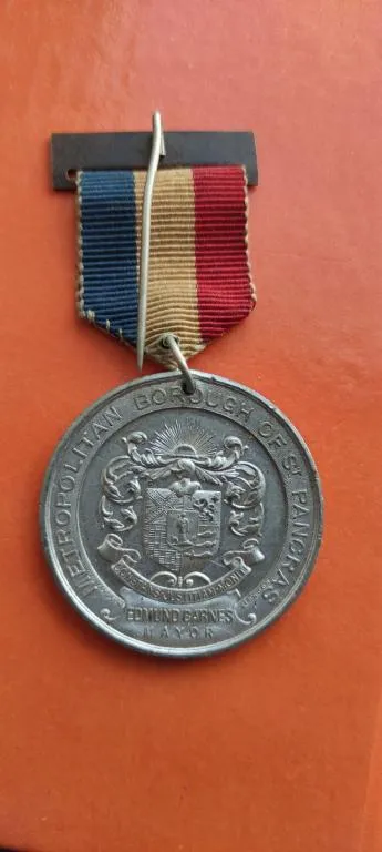 Купити 1902 год красивая медаль короля Эдуарда Седьмого Великобритания gn821