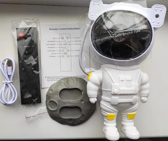 фото 13, Нічник проектор зоряного неба астронавт лазерний світильник