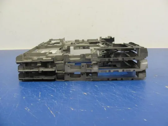 №207-1 середня частина корпуса 60.4QE03.011 для Lenovo Thinkpad T530 оригінал Де купити