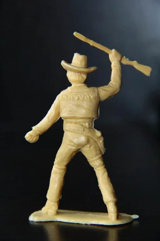 Купити ковбой с ружьем Domplast ФРГ 65-70мм