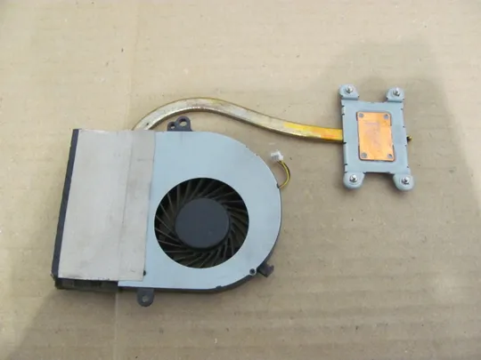 номер0307-6 система охолодження Кулер Охолоджувальний блок Охолоджувальна система Кулери та системи охолодження Охолодження материнської плати cooling system  FCN3CBD5TM0  для Toshiba Satellite C70 C70-A  оригінал Продаж