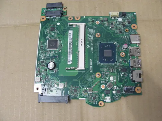 714-11 материнська плата B5W1A\B7W1A LA-D641P  SR2Z6 Celeron N3450 для Acer Aspire ES1-732 ES1-523 ES1-572 ES1-533 оригінал Ціна