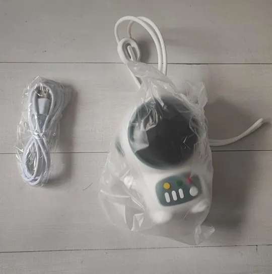 Портативний вентилятор космонавт usb з акумулятором безлопатевий Недорого