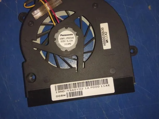 №312-8 кулер, FAN H000026650 13N0-Y3A0Y02 для TOSHIBA C670 C675 L770 L770D L775 L775D оригінал З аукціону
