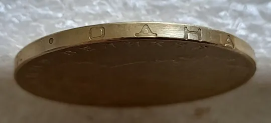 (7947) 1 гривня 2012 розколи та викрошка на аверсі справа (1 гривна 2012 брак) Недорого