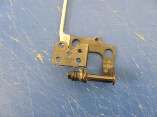 №197-14 кріплення з петлями для TOSHIBA L50-B оригінал З аукціону