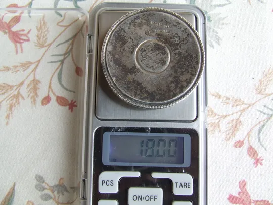 Табакерка или таблетница серебро 925 проба .вес 18 грам. раз. 5х0.5 см. 1850 гг. Англия Ціна