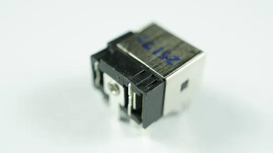 Роз&#039;єм живлення PJ016-2.5mm (Acer:Aspire 1350, Asus:A2500H, Dell:Inspiron B130, Toshiba:Satellite 1135, Packard Bell:C3205) Продаж