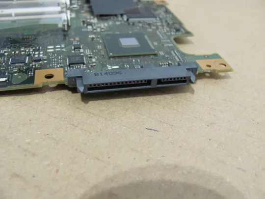516-14 материнська плата CP667435-01 для FUJITSU LIFEBOOK E733 744 754 оригінал Характеристики