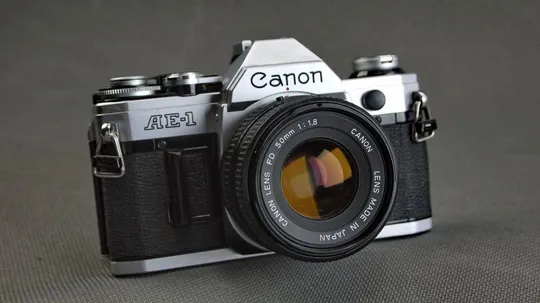 Купити объектив Canon FD 50mm/1.8 Ф52мм на полный кадр (24x36mm)